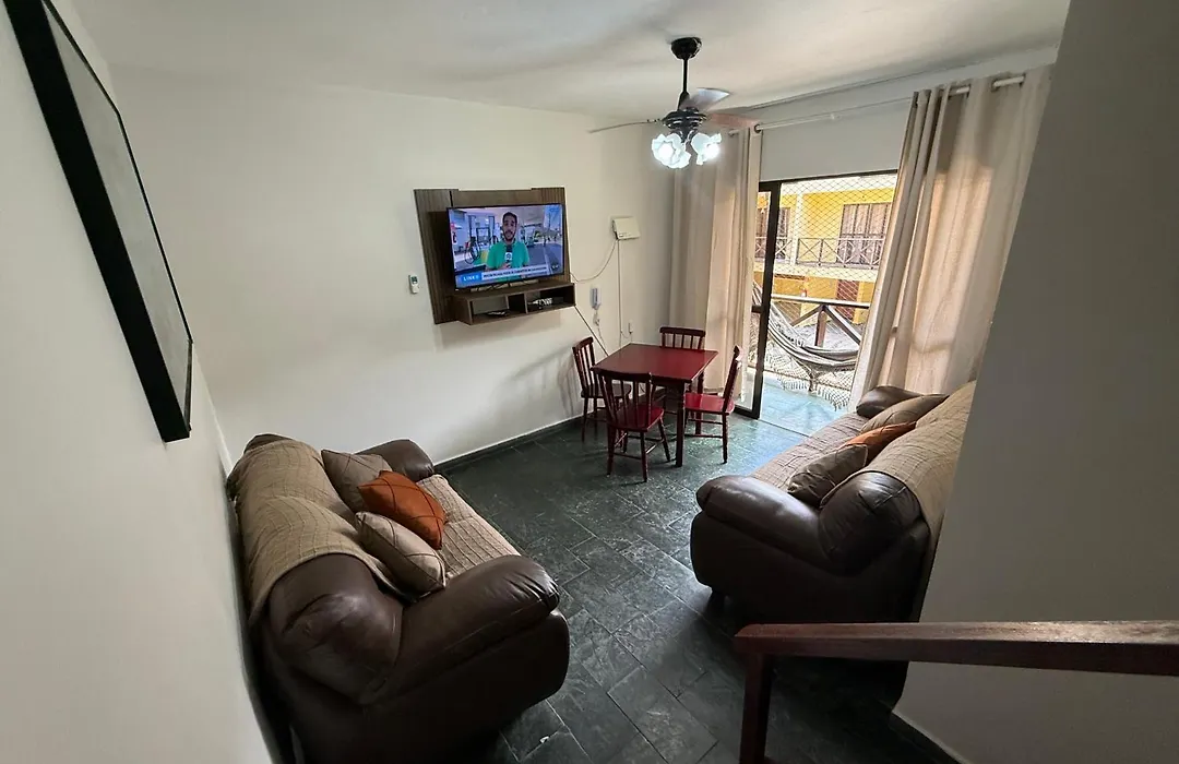 TRIPLEX piscina churrasqueira lava e seca Wi-Fi e 2 TVs em Condomínio com 90m2 no centro de Ubatuba-1